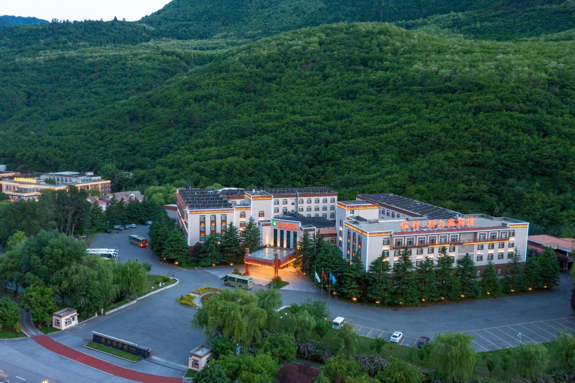 New Jiuzhai Hotel Дзиуджайгоу Екстериор снимка